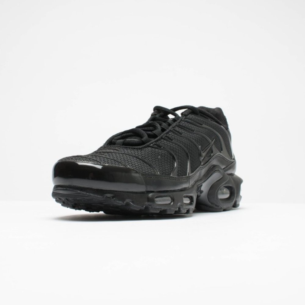 NIKE AIR MAX PLUS "TRIPLE BLACK" Running - Picture 10 of 11